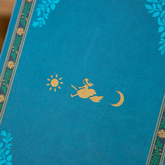 Pokladnice ve tvaru knihy - Kikiny vzpomínky 📖🎀