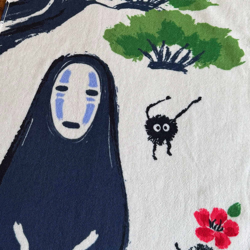 Ručník No Face Matsu 34×80 cm – Cesta do fantazie